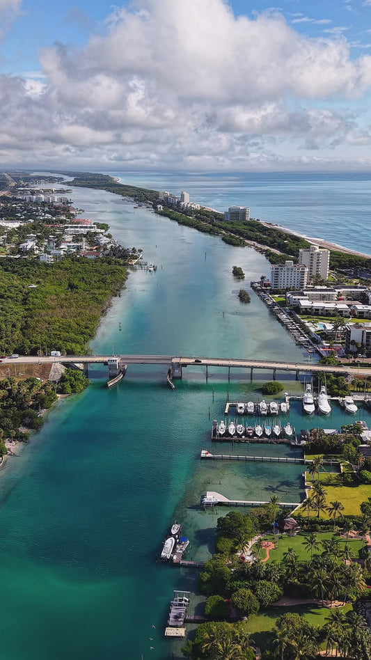 Flight Around Jupiter Island