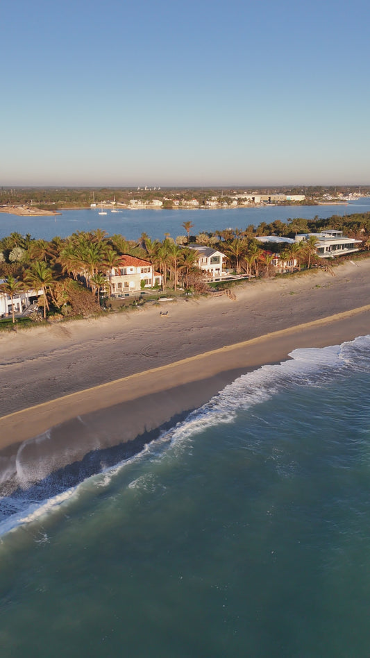 Waterfront on Jupiter Island