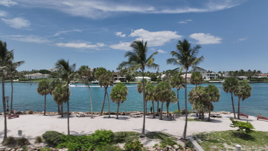 Boat entering the Jupiter Inlet