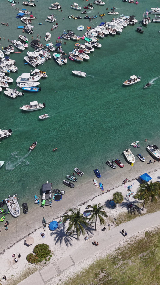 Boats lining up at Peanut Island 2